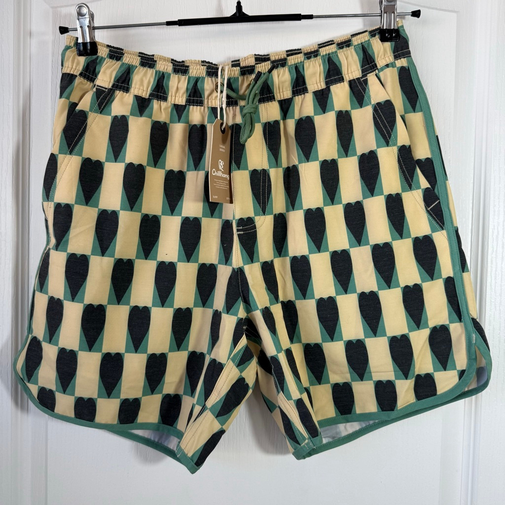 Men's Chillhang Board Shorts M Beige Green Heart Checkered Swim Trunks